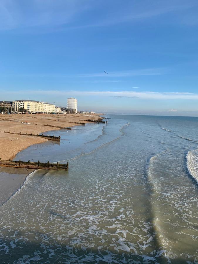 The Enclave Bed and Breakfast Worthing Buitenkant foto